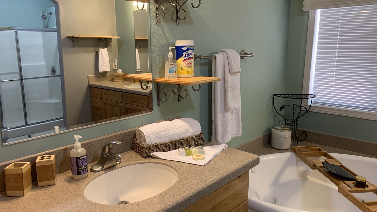 Photo of Bathroom in Forest Lakes