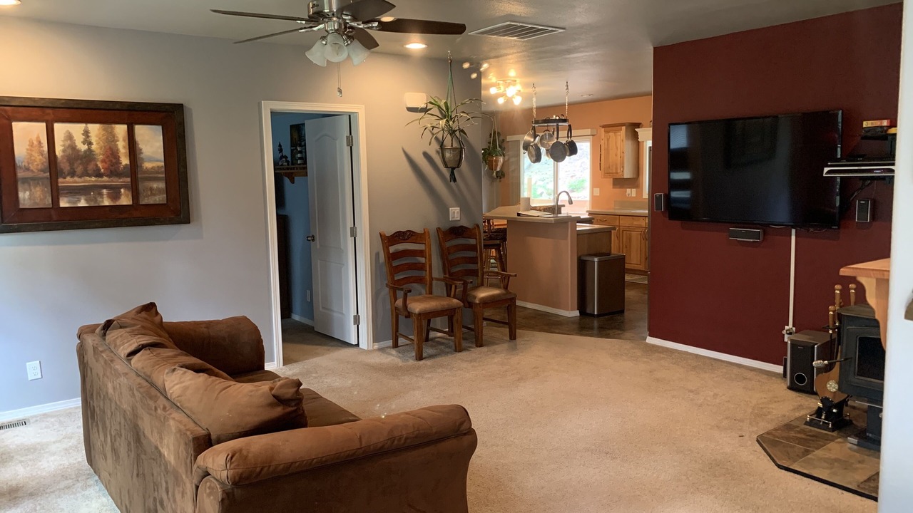 Photo of Bedroom in Forest Lakes