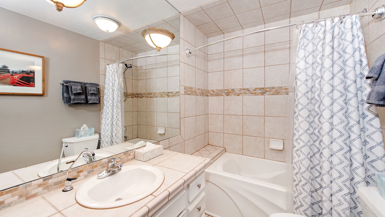Photo of Bathroom in Carbondale