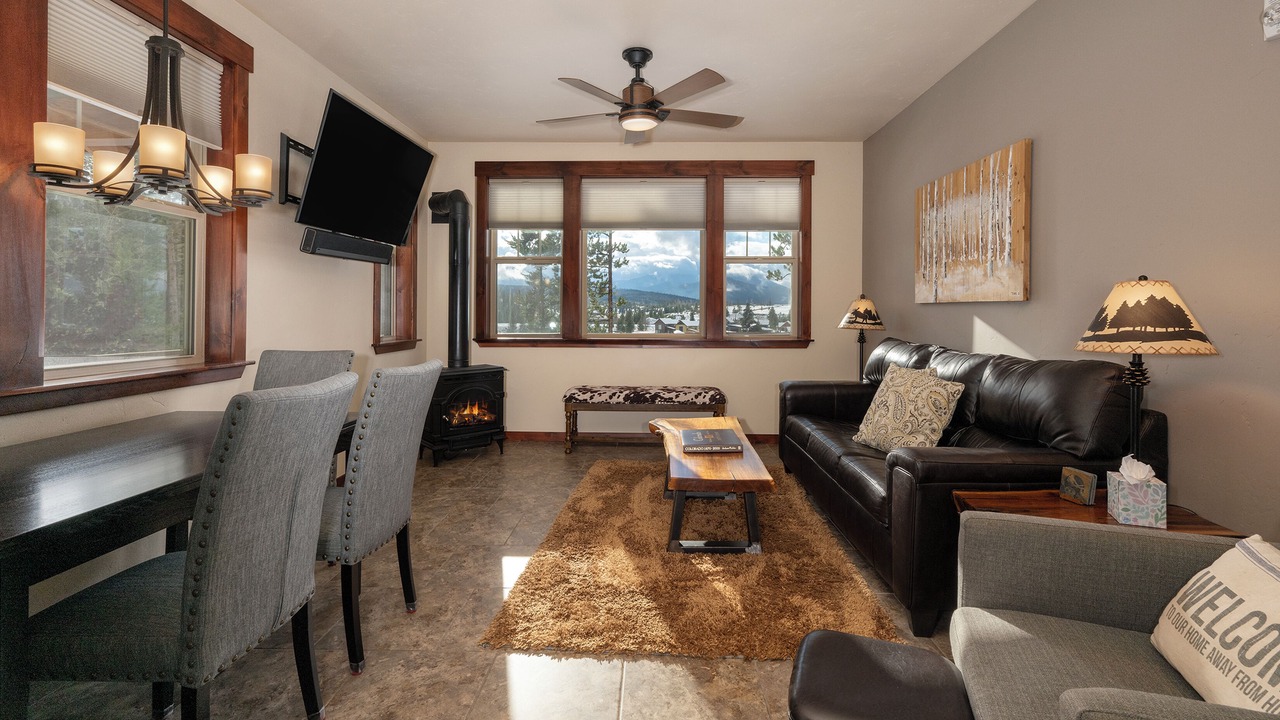 Photo of Livingroom in Fraser