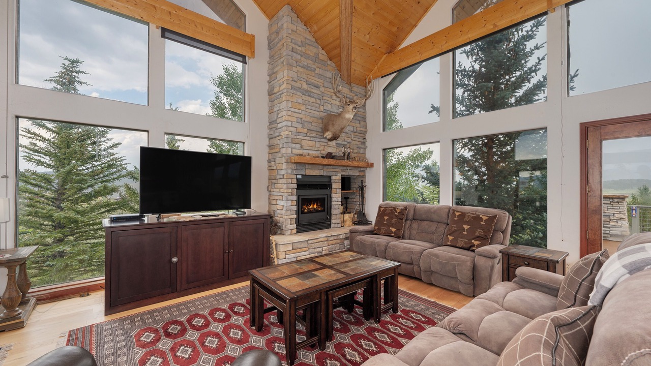 Photo of Livingroom in Tabernash
