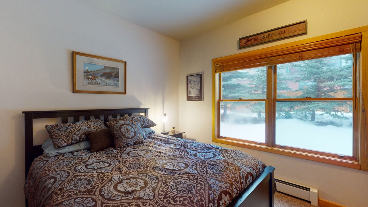 Photo of Bedroom in Mountain House