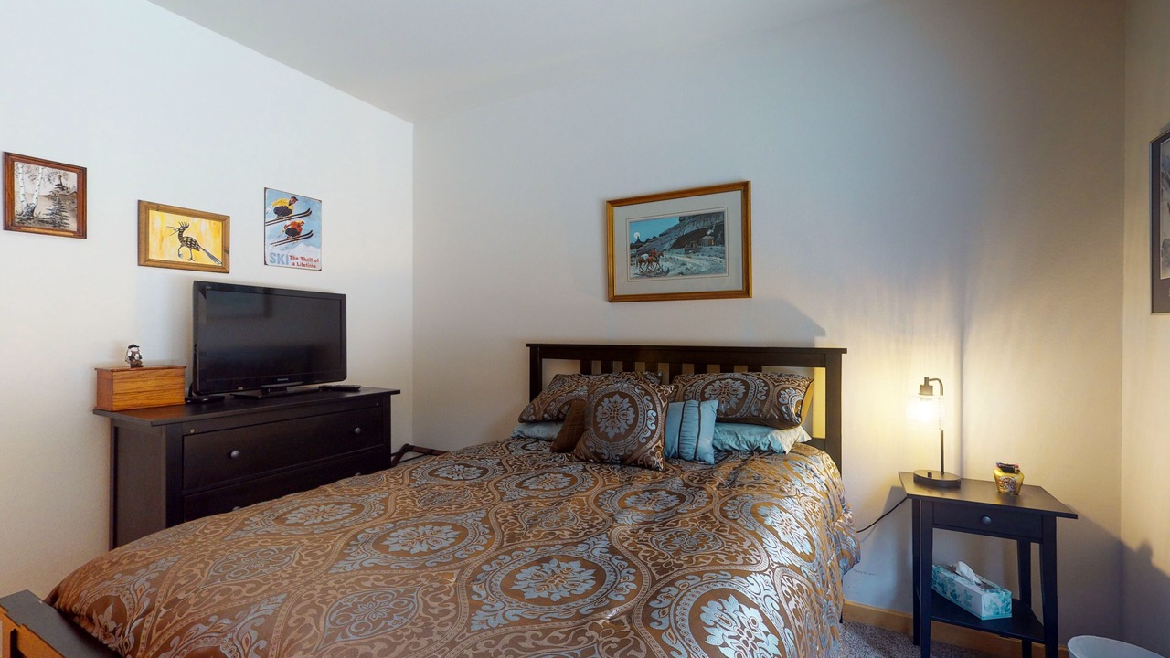 Photo of Bedroom in Mountain House