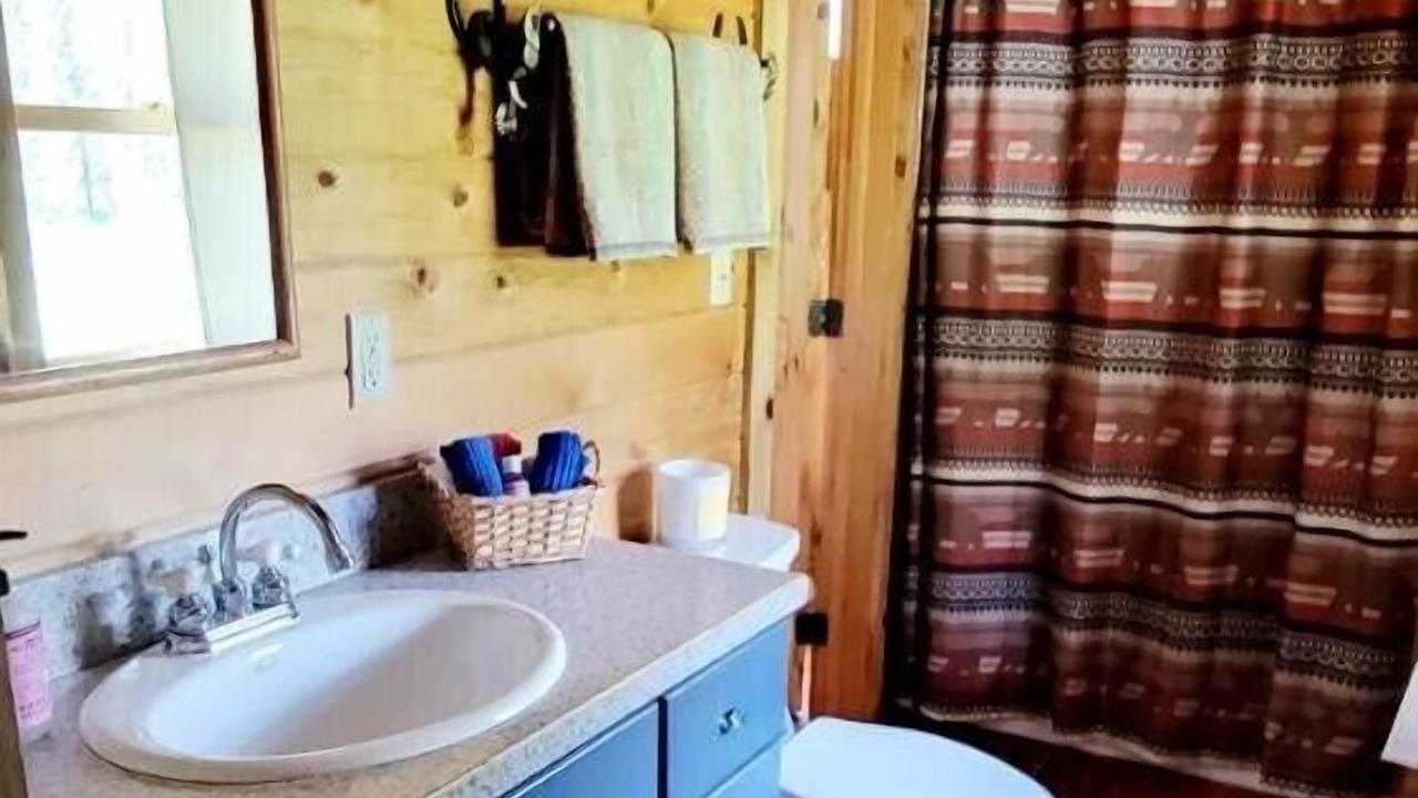 Photo of Bathroom in Whitepine
