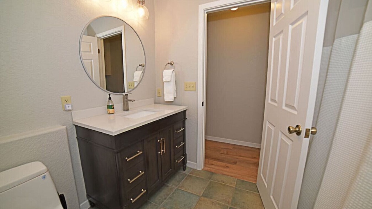 Photo of Bathroom in Three Peaks