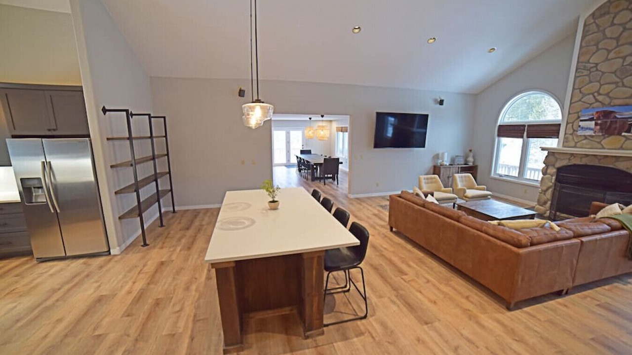 Photo of Bedroom in Three Peaks