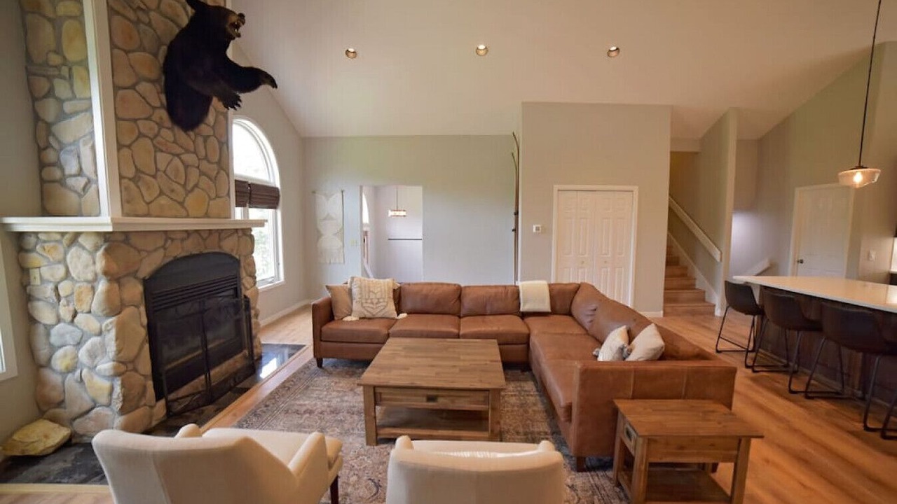 Photo of Bedroom in Three Peaks