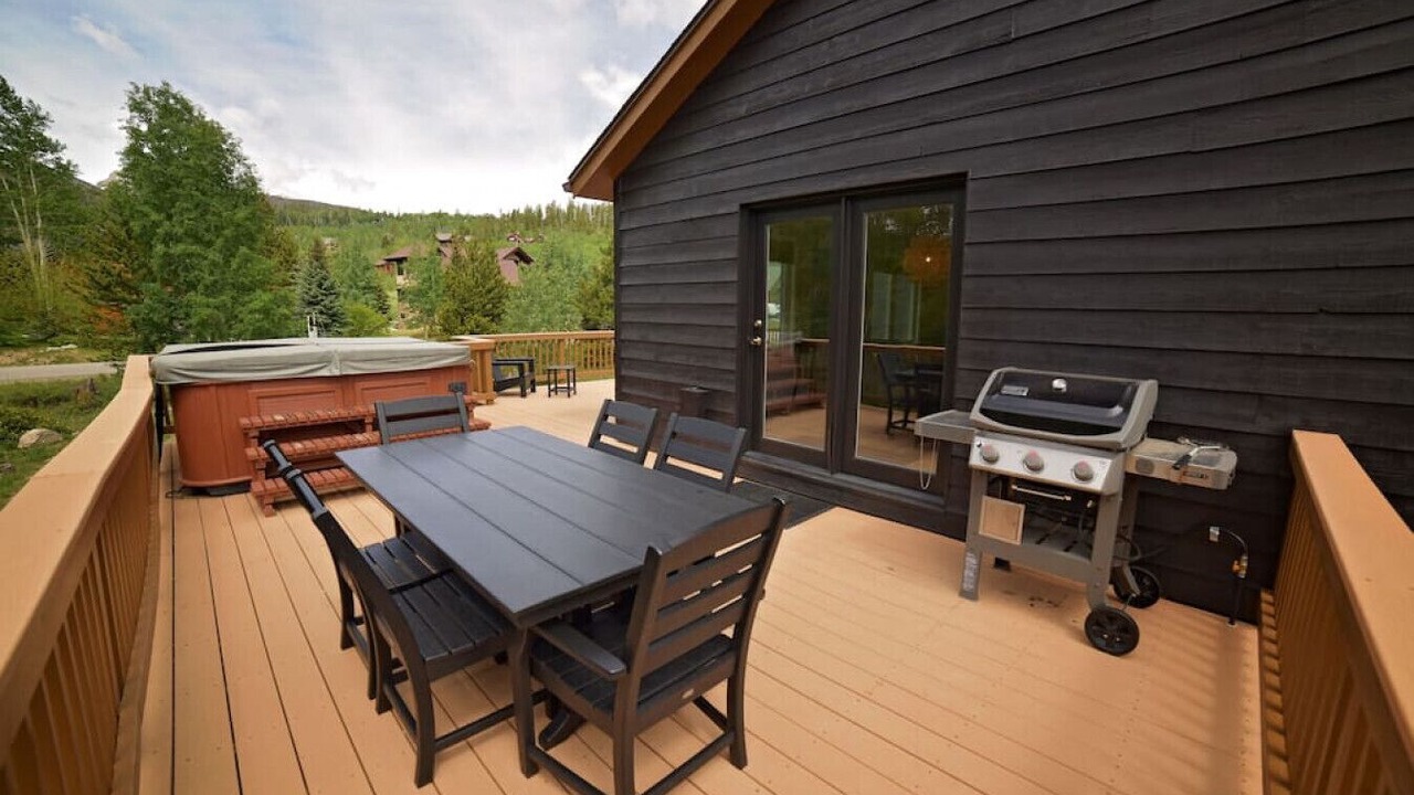 Photo of Outdoor in Three Peaks