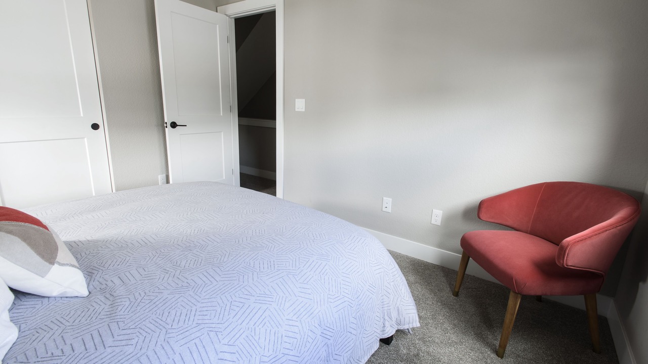 Photo of Bedroom in Lincoln Park