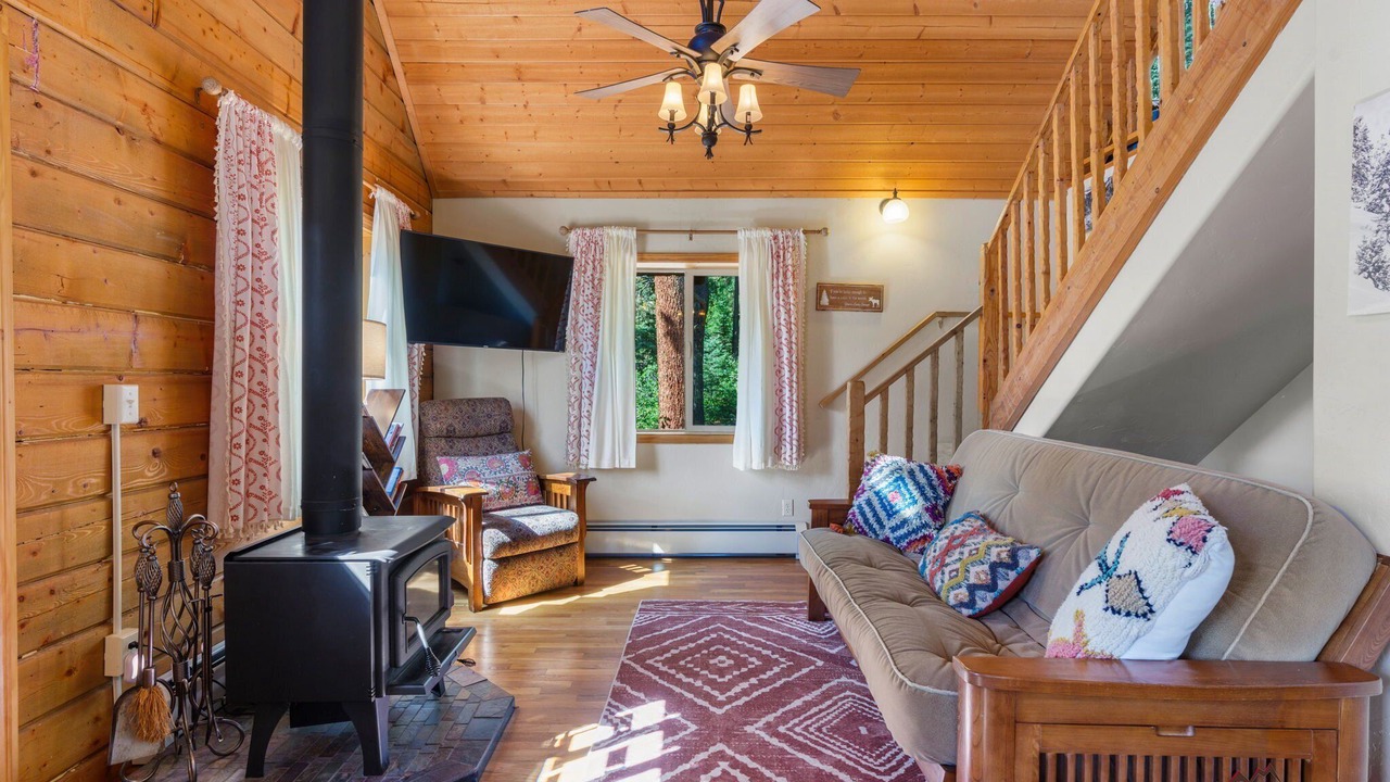 Photo of Livingroom in Los Ranchitos Estates