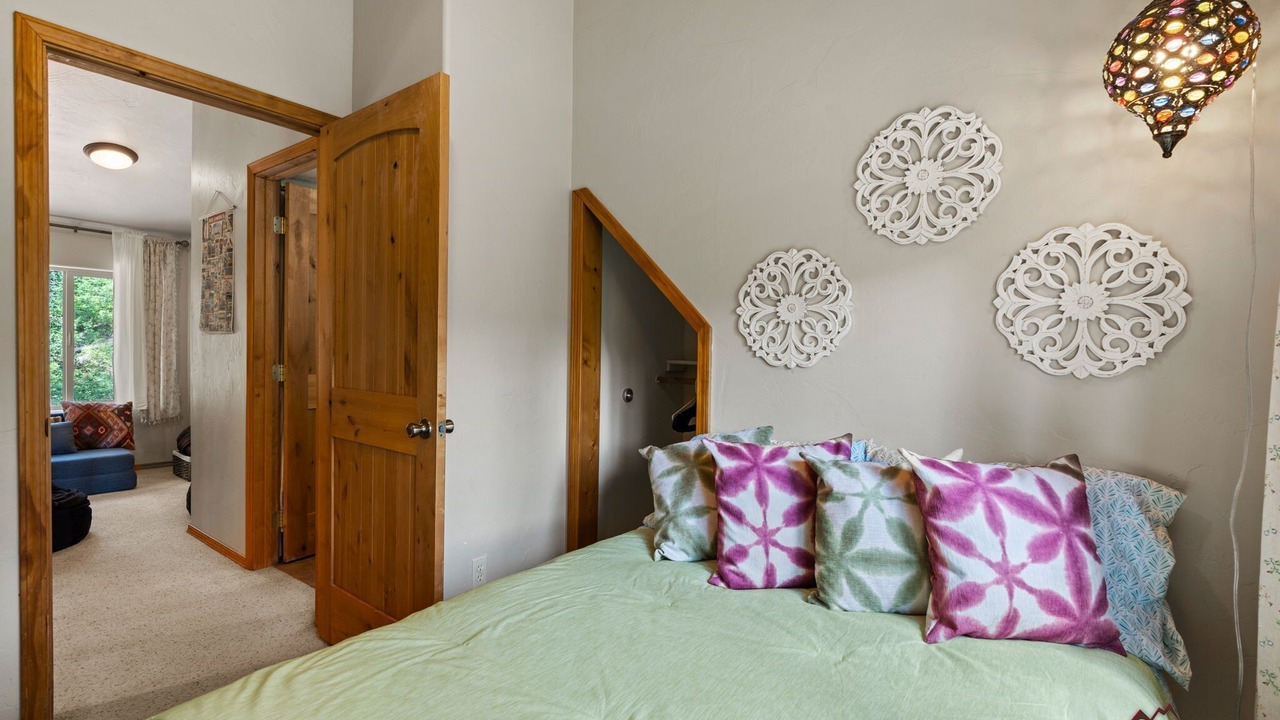 Photo of Bedroom in Los Ranchitos Estates
