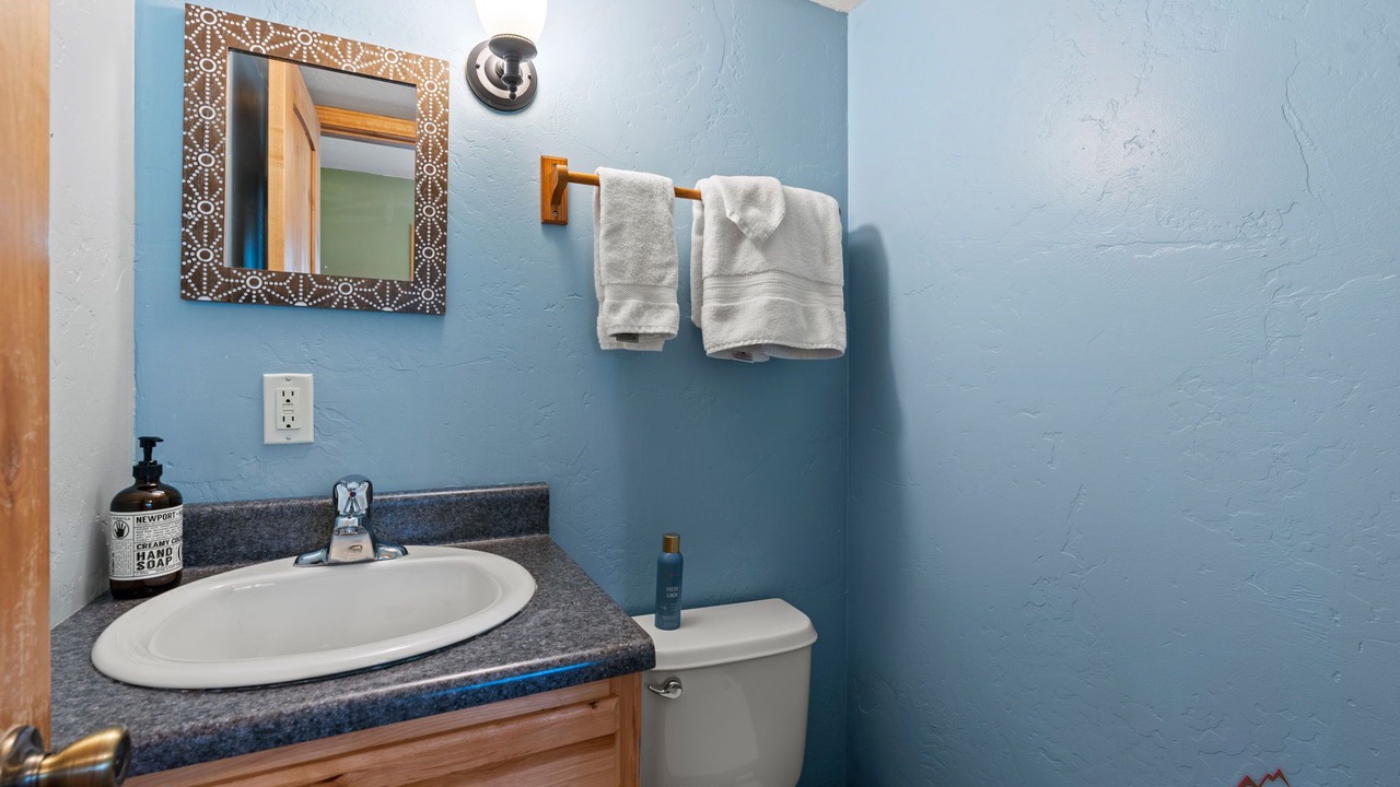 Photo of Bathroom in Los Ranchitos Estates