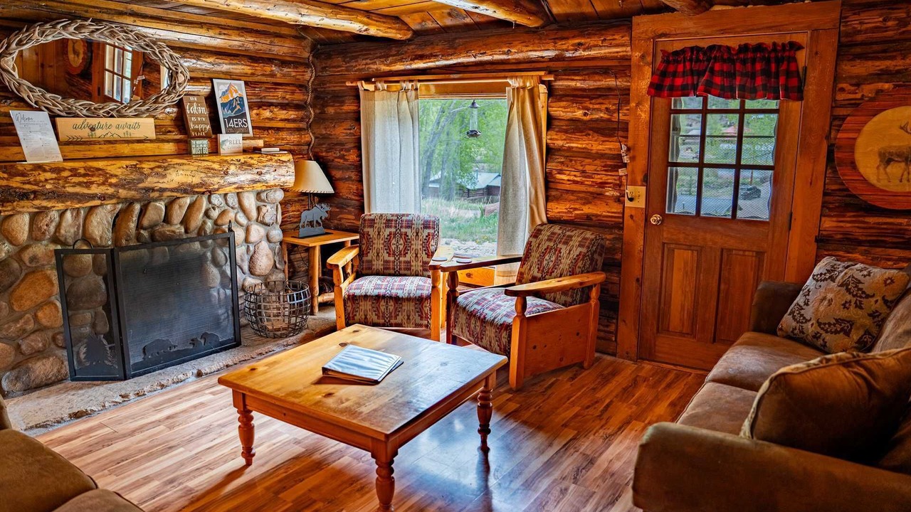 Photo of Livingroom in Lake City