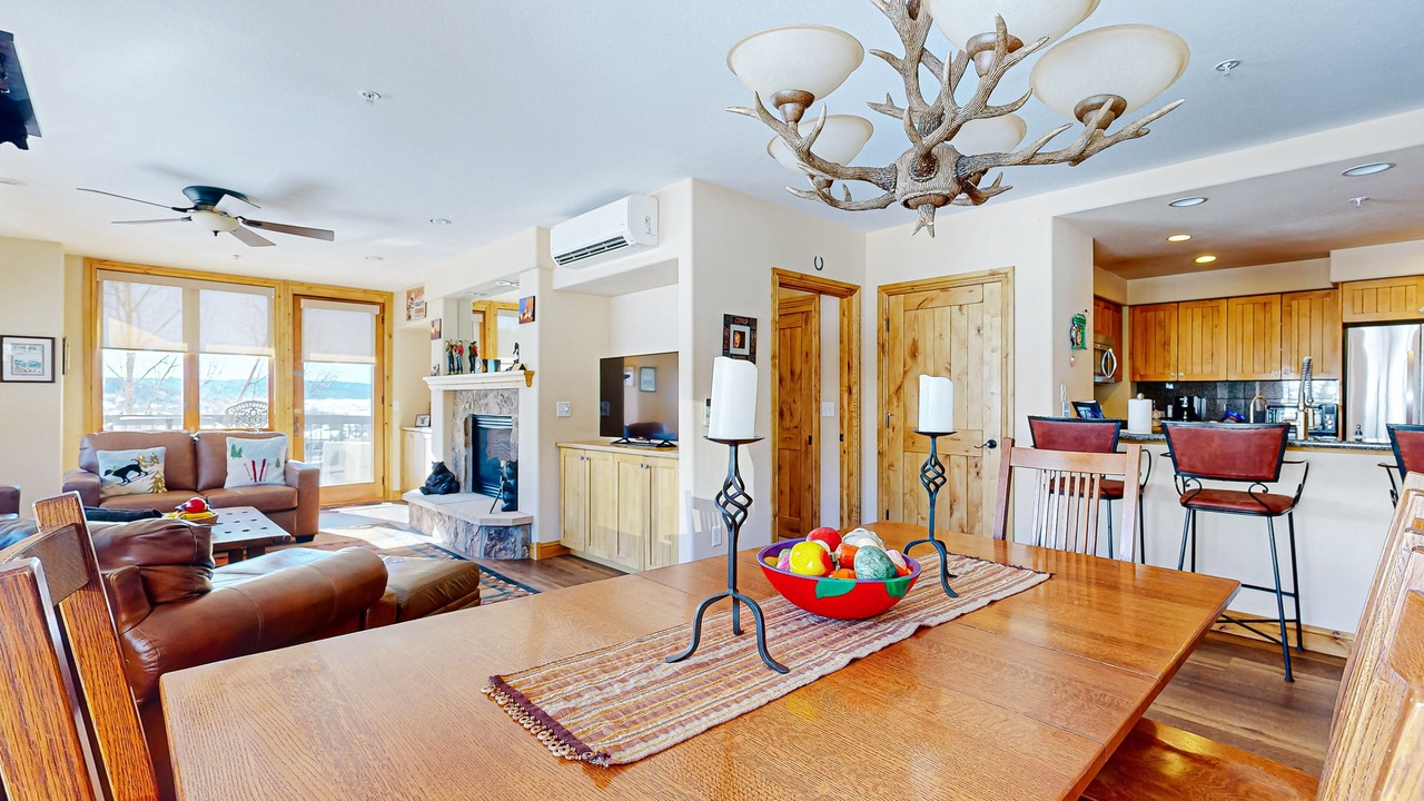 Photo of Livingroom in Steamboat Springs