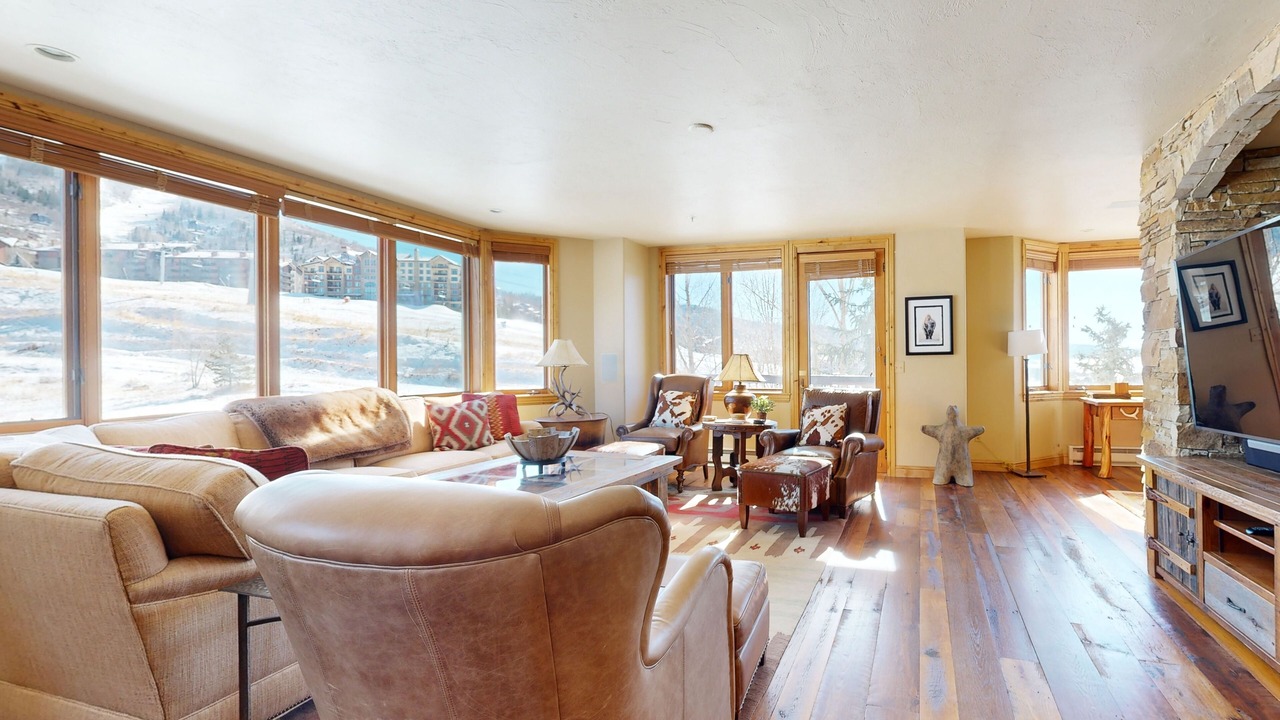 Photo of Livingroom in Steamboat Springs