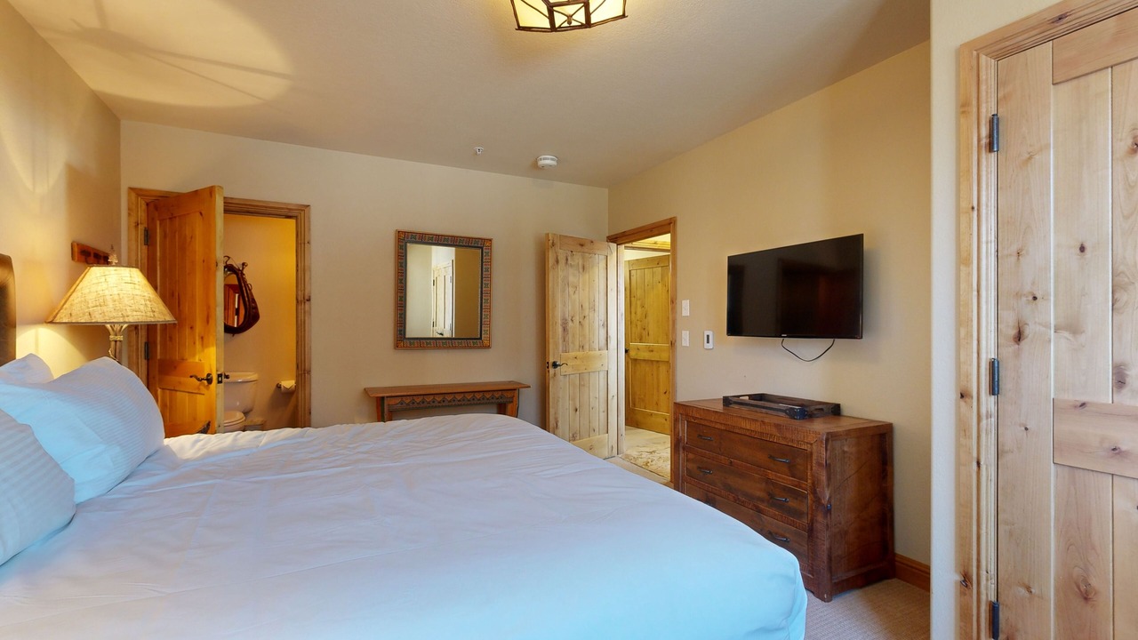 Photo of Bedroom in Steamboat Springs
