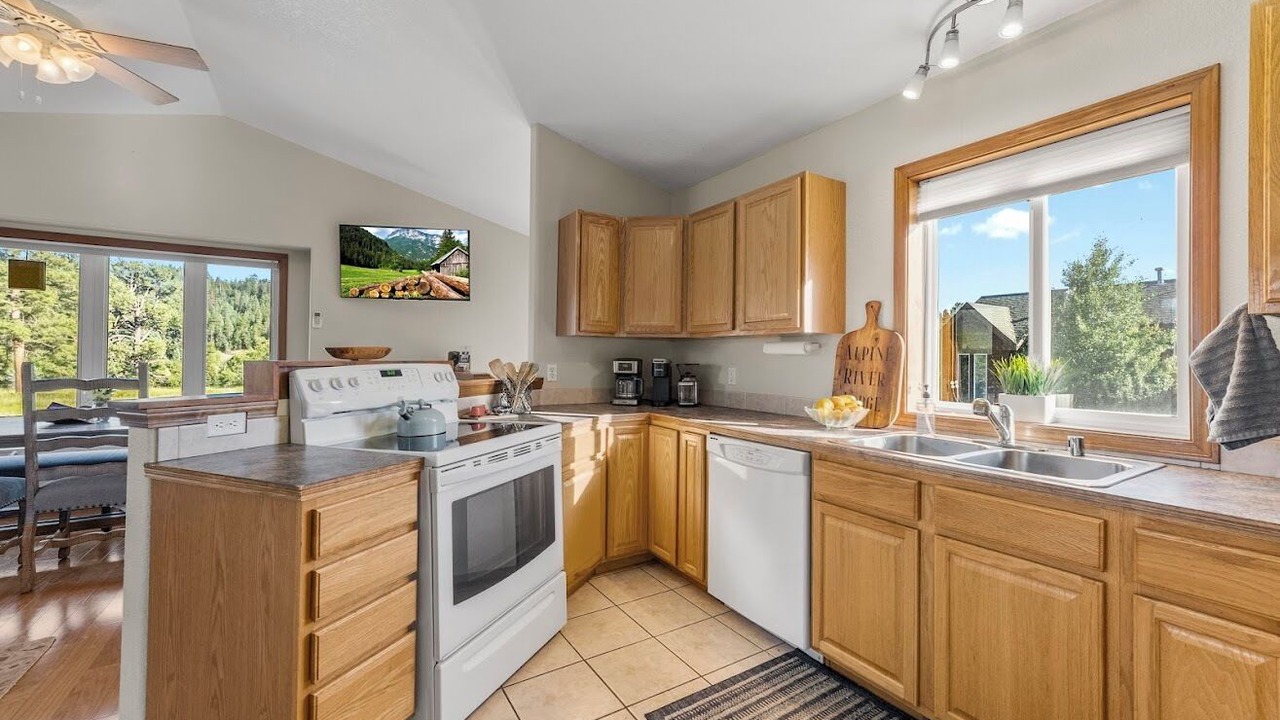 Photo of Kitchen in San Juan River Village