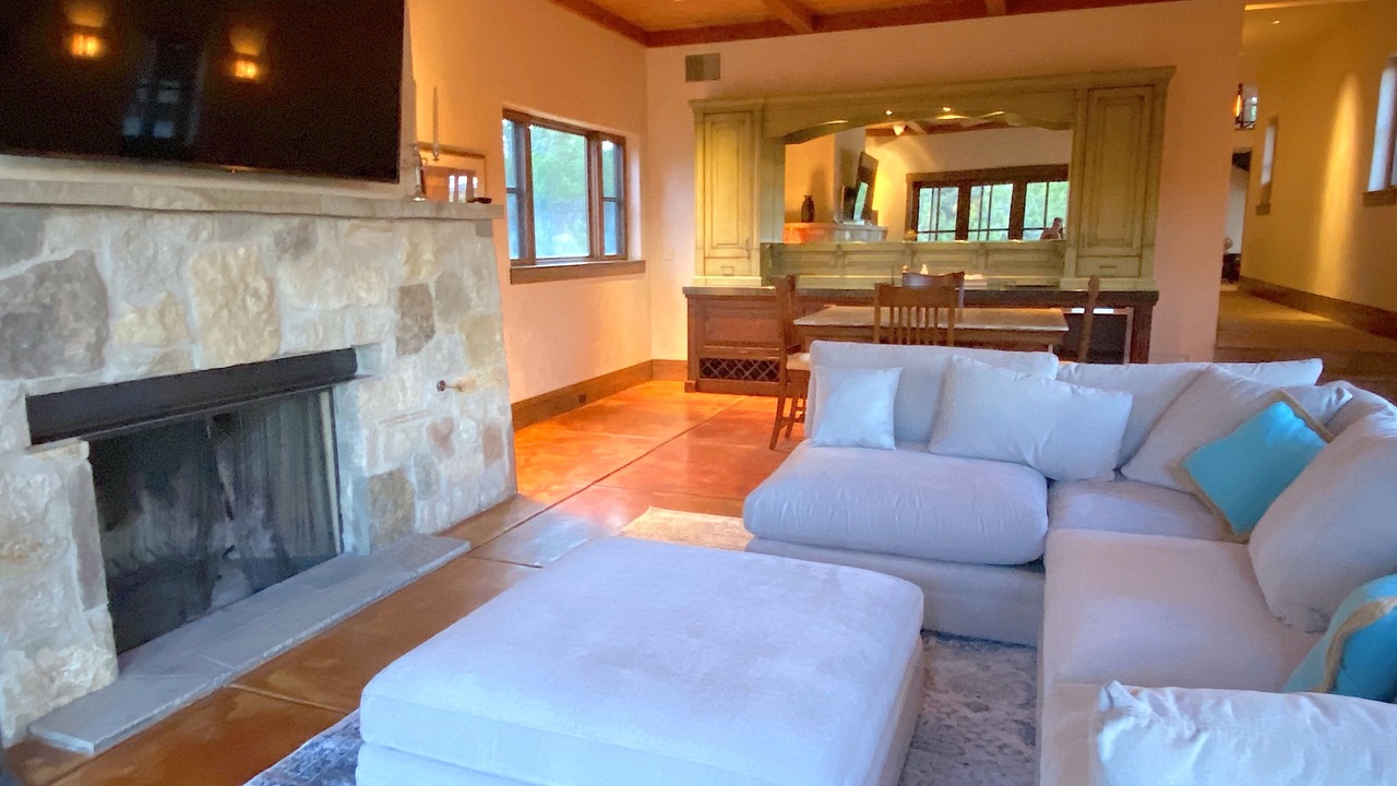 Photo of Livingroom in Missouri Heights