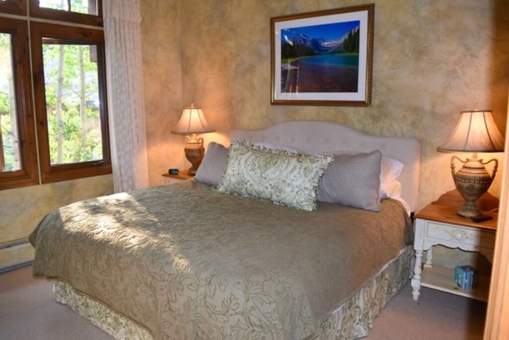 Photo of Bedroom in Edwards