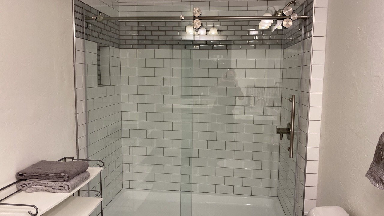 Photo of Bathroom in Summit Cove