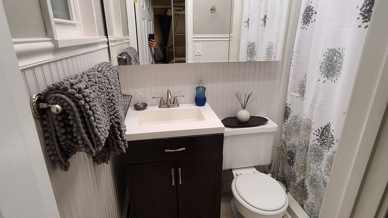 Photo of Bathroom in Cheyenne Meadows