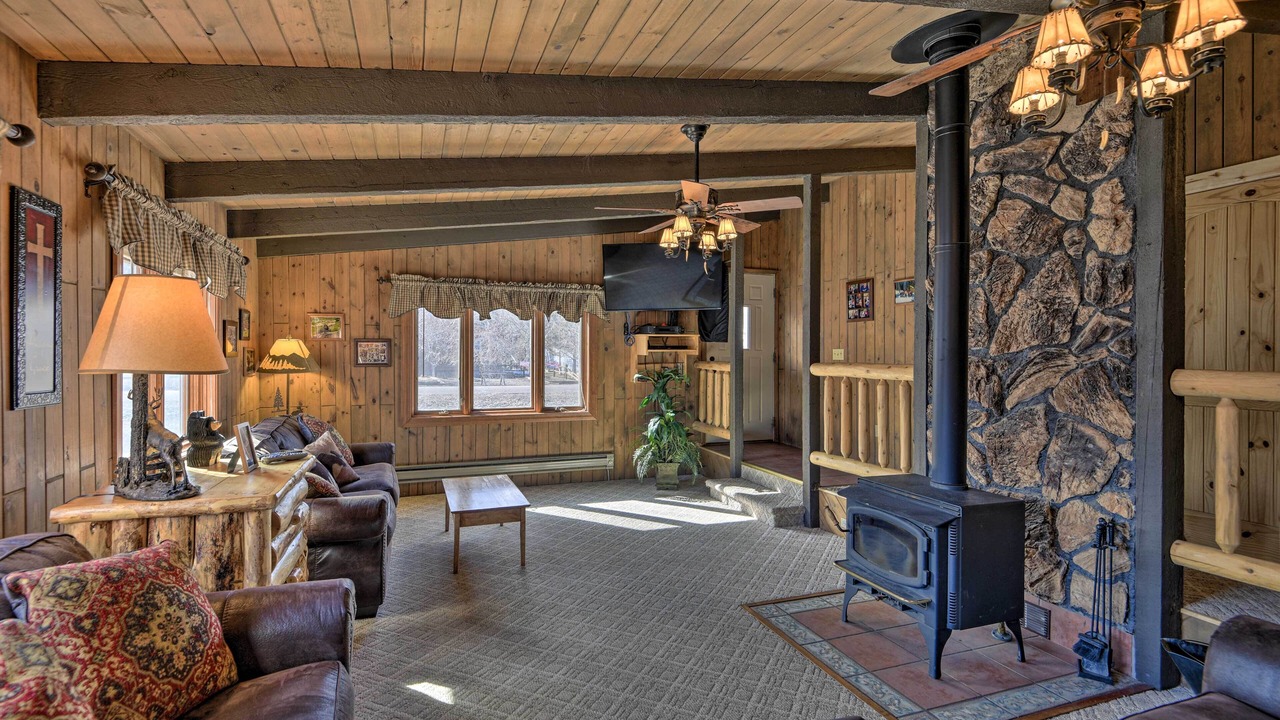 Photo of Bedroom in Ponderosa Pines