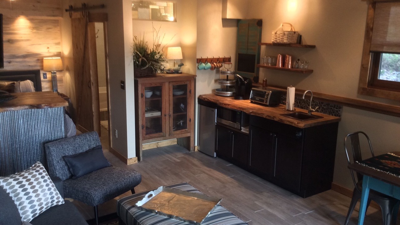 Photo of Kitchen in Drake