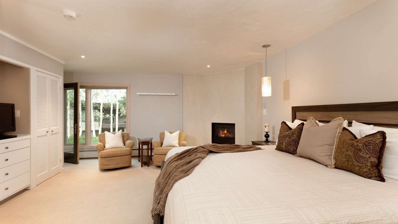 Photo of Livingroom in Snowmass Village
