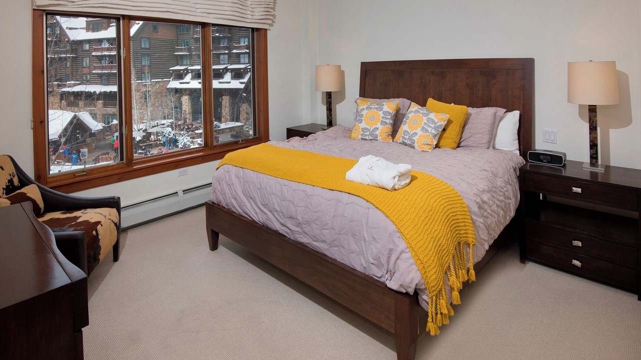 Photo of Bedroom in Avon