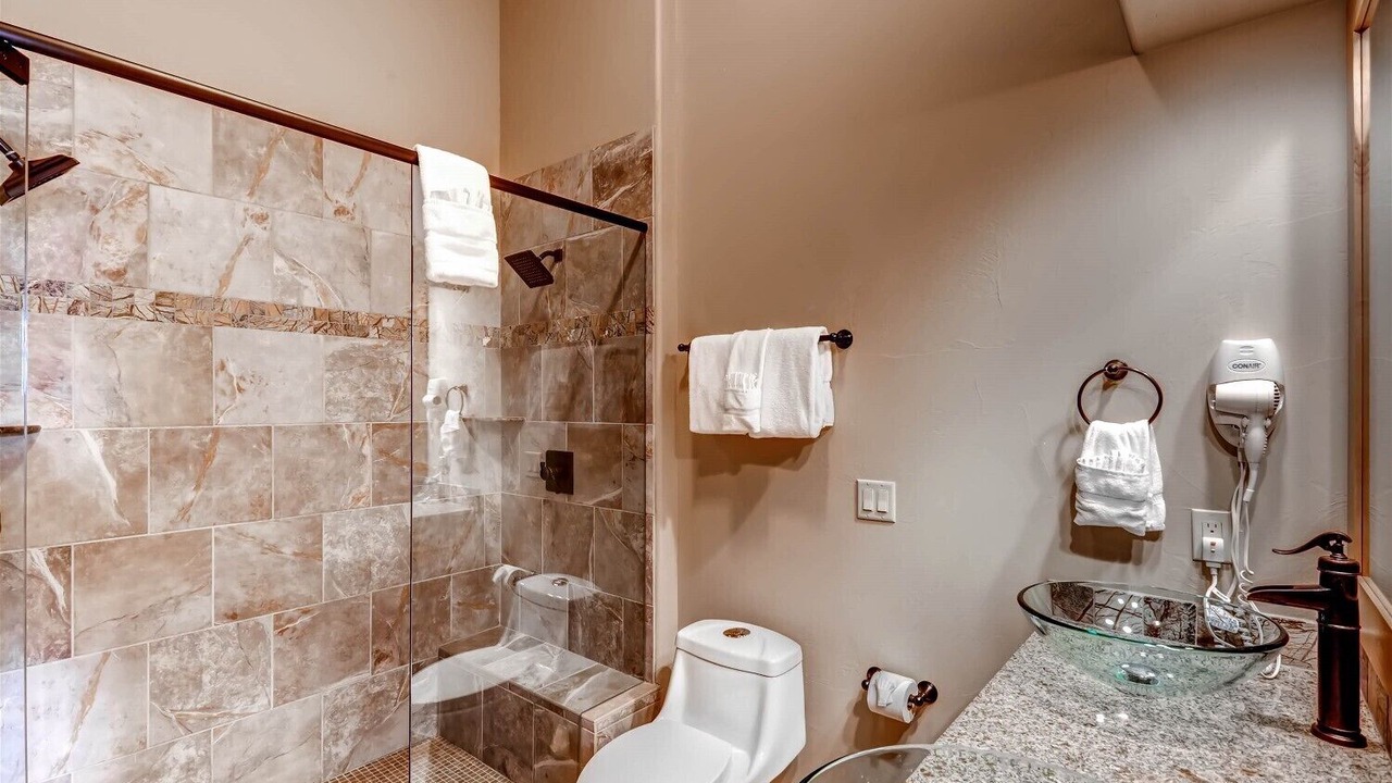 Photo of Bathroom in Frisco
