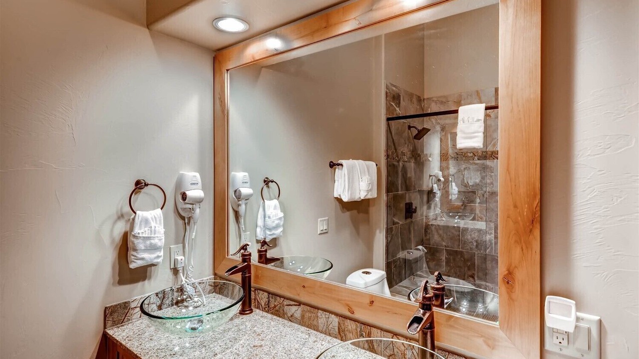 Photo of Bathroom in Frisco