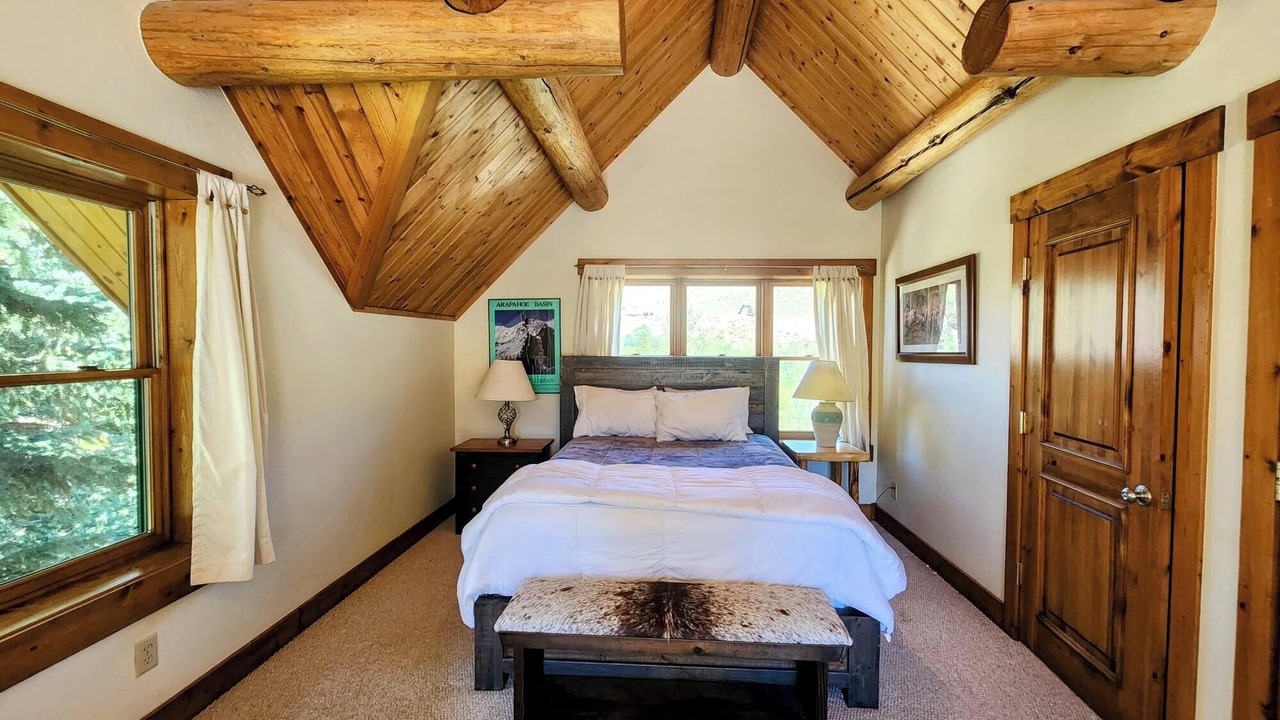 Photo of Bedroom in Crested Butte South