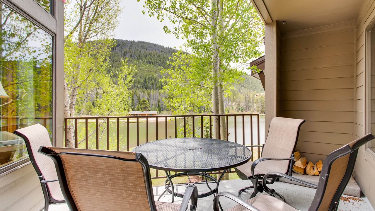 Photo of Outdoor in Lakeside Village