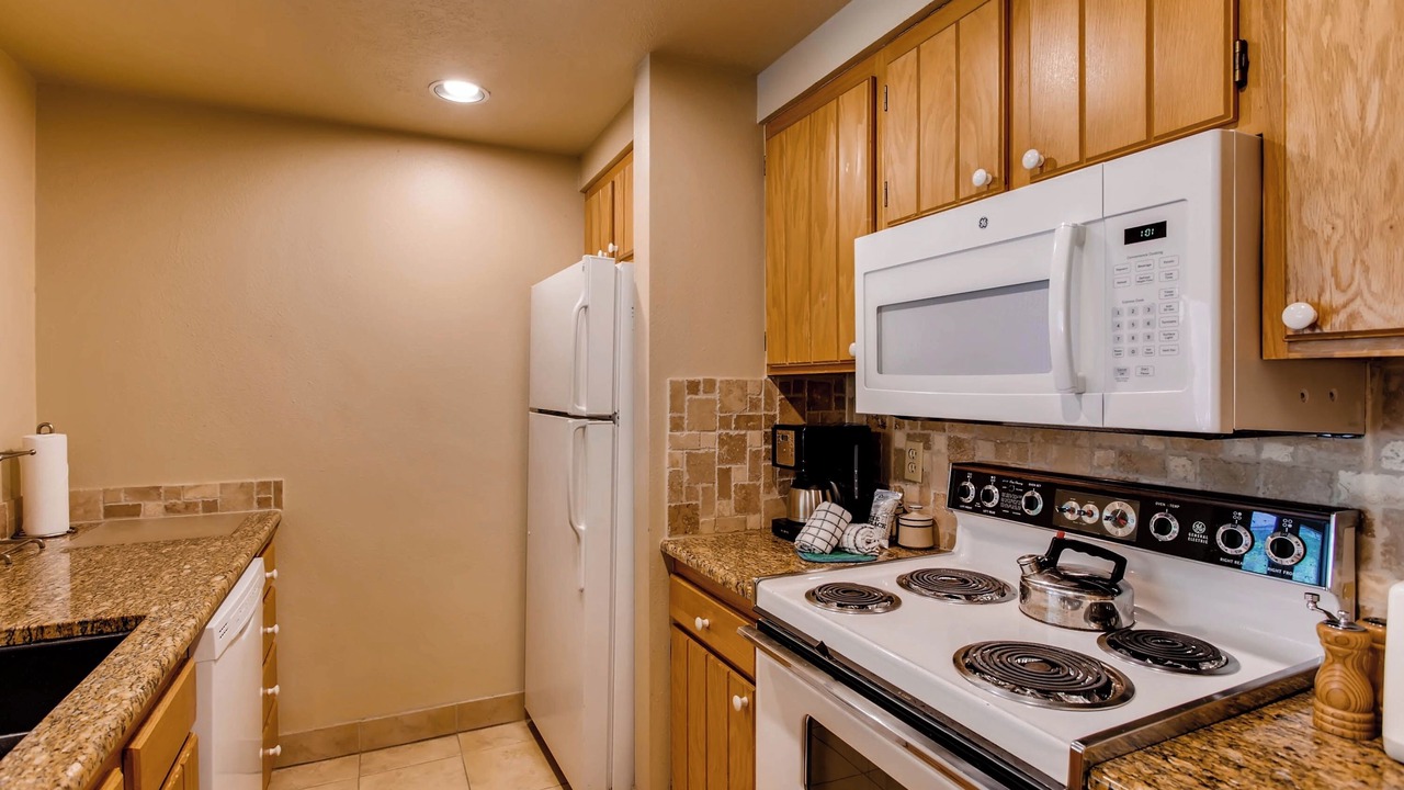 Photo of Kitchen in Lakeside Village