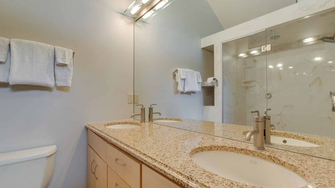 Photo of Bathroom in Fraser