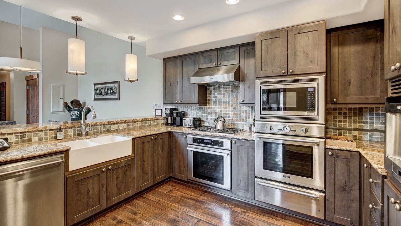 Photo of Kitchen in Peak 8