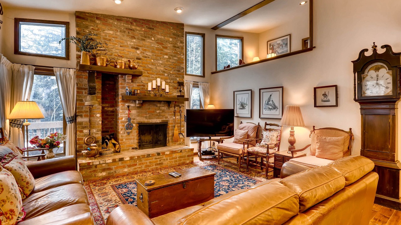 Photo of Livingroom in Vail