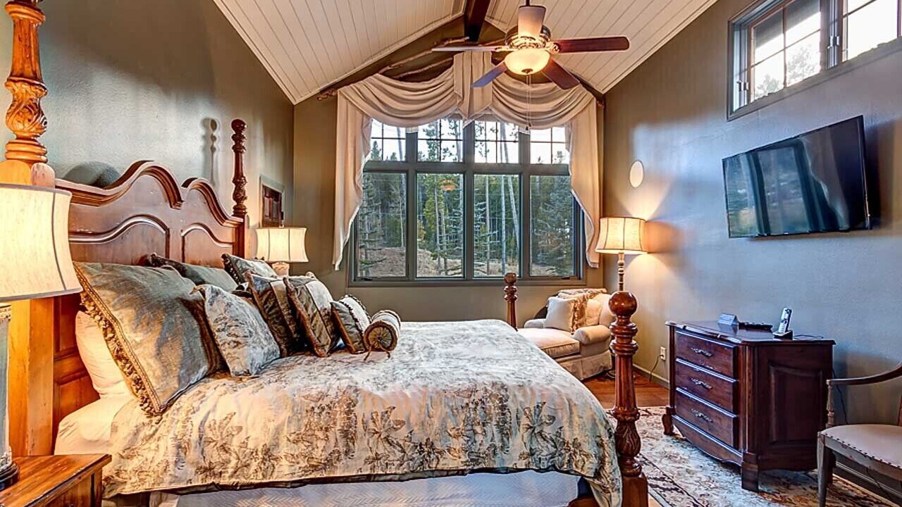 Photo of Bedroom in Boulder Ridge