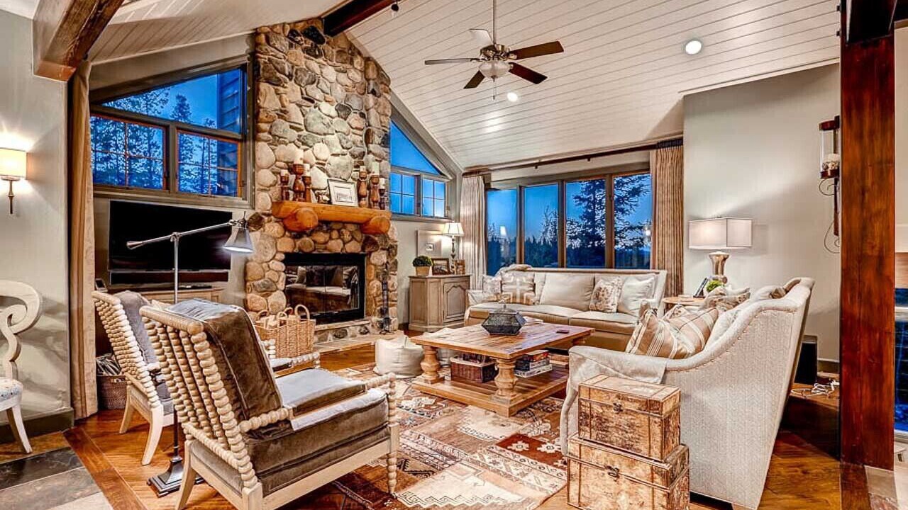 Photo of Livingroom in Boulder Ridge