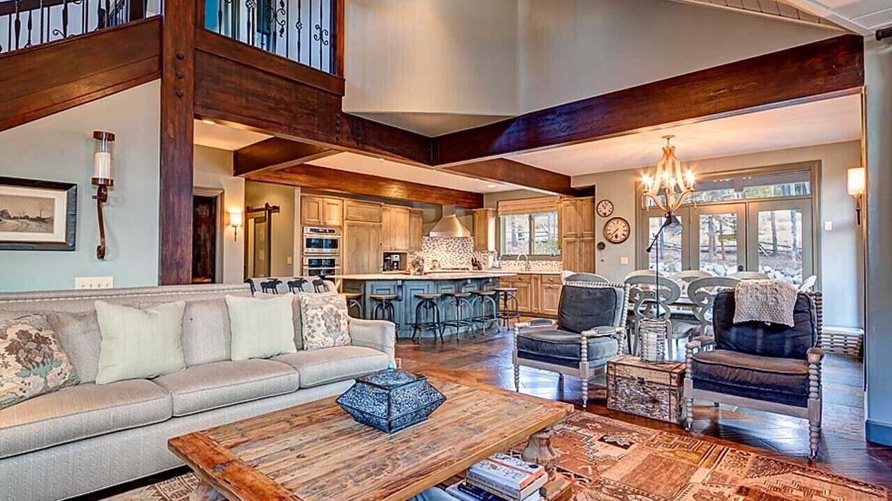 Photo of Livingroom in Boulder Ridge