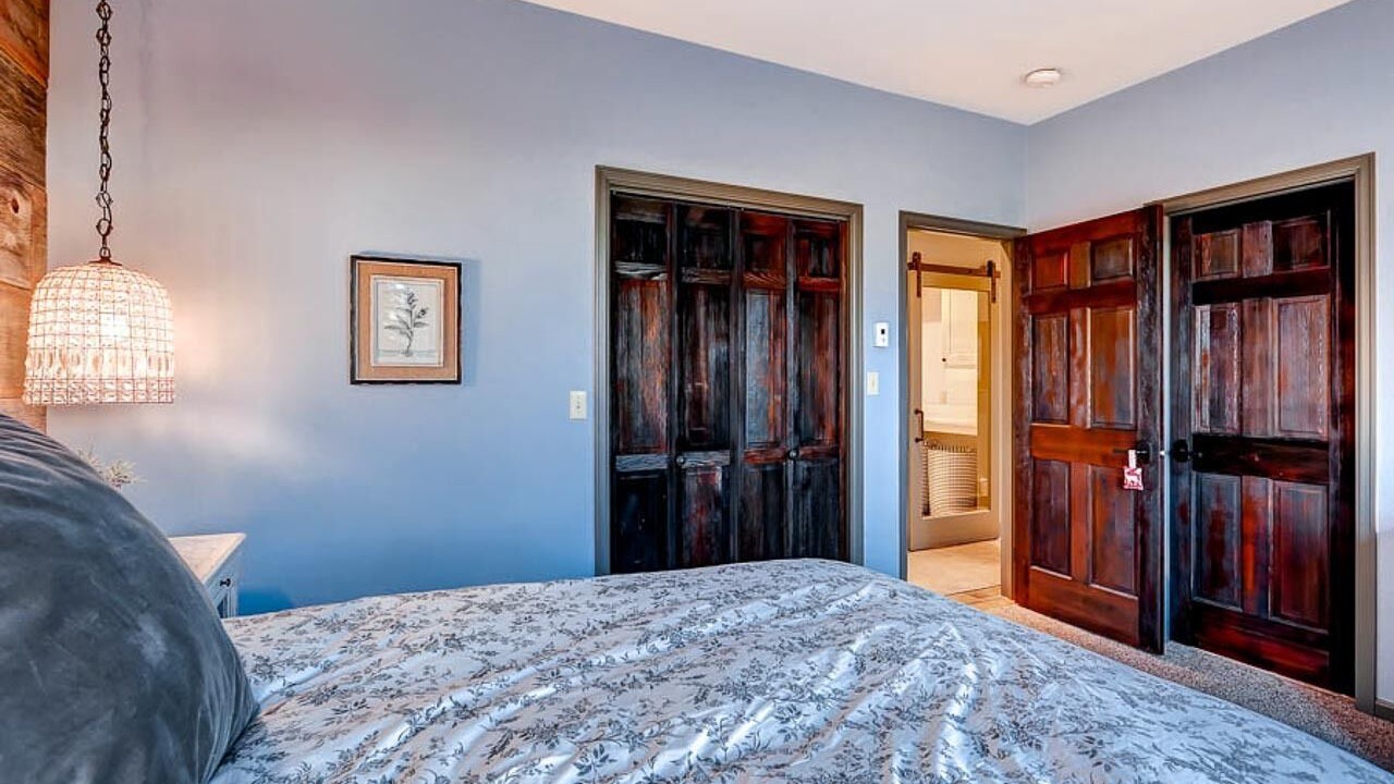 Photo of Bedroom in Boulder Ridge
