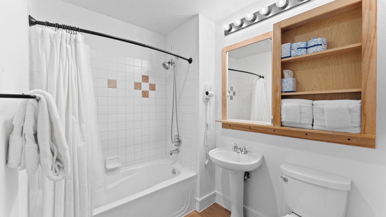 Photo of Bathroom in River Run