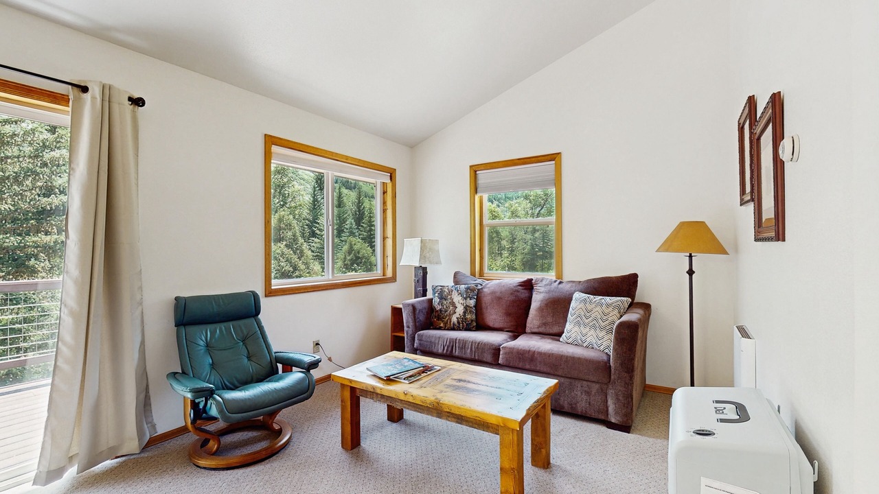 Photo of Livingroom in Carbondale