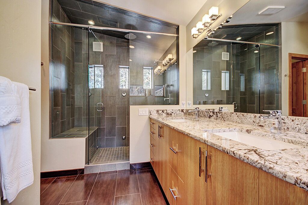 Photo of Bathroom in Warrior's Mark West