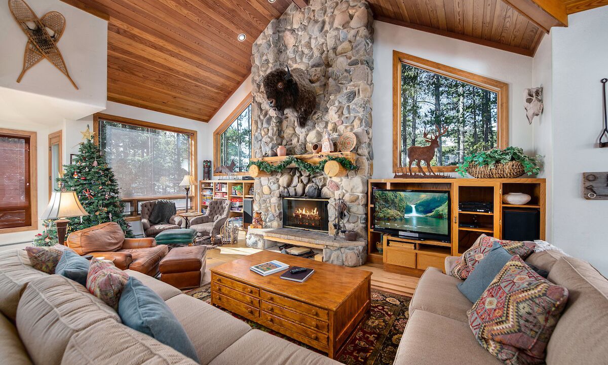 Photo of Livingroom in Boulder Ridge