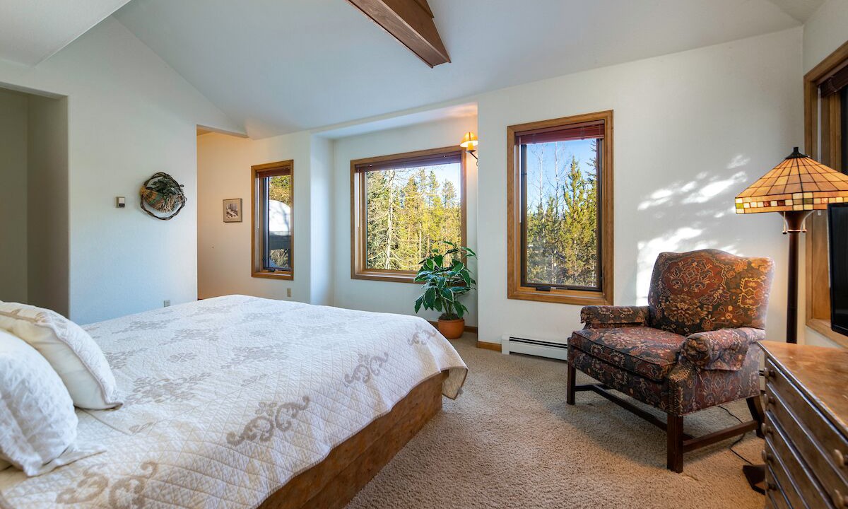 Photo of Bedroom in Boulder Ridge