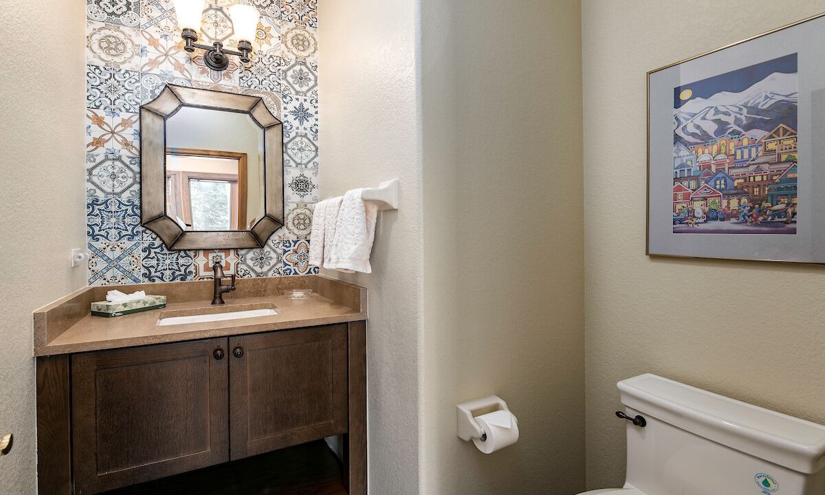 Photo of Bathroom in Boulder Ridge