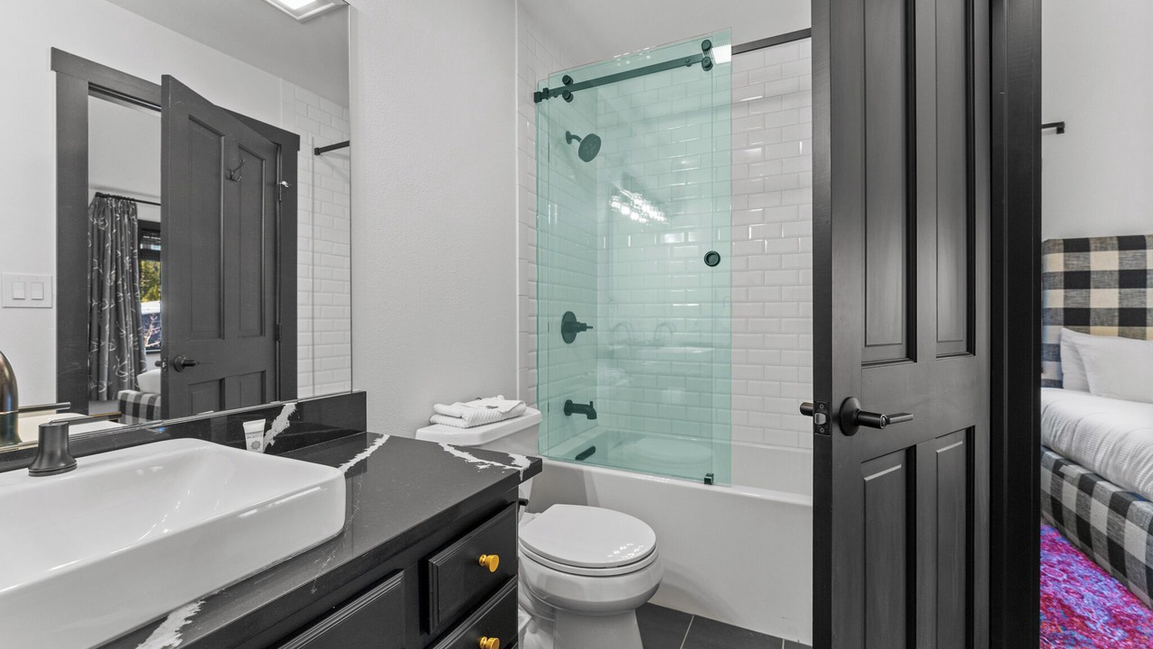 Photo of Bathroom in River Run
