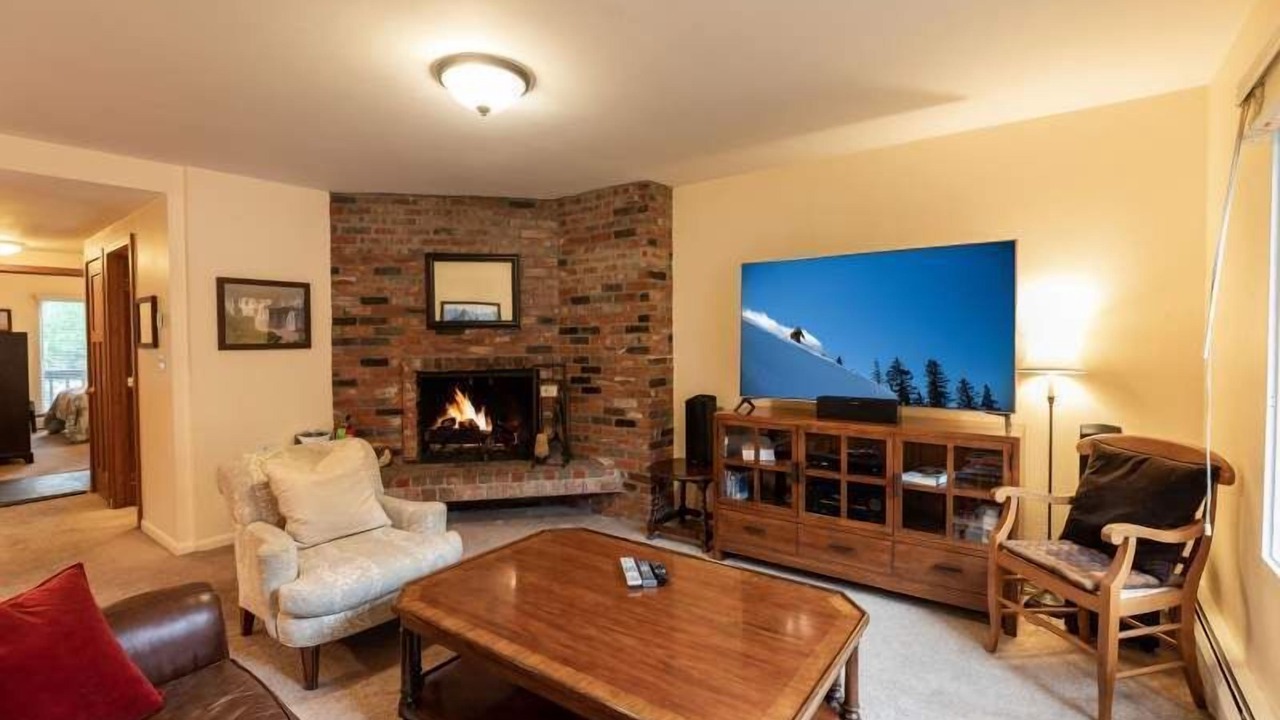 Photo of Livingroom in Vail
