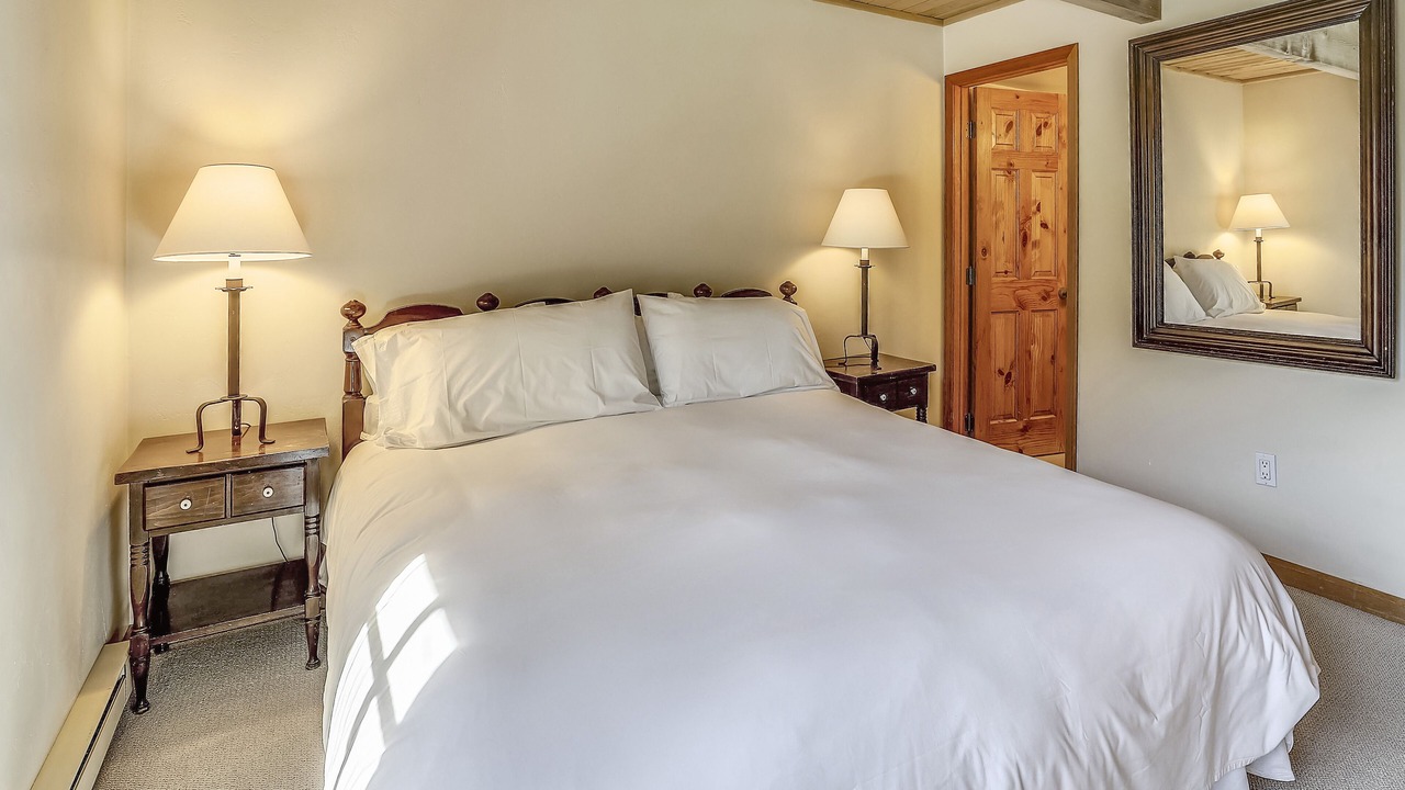 Photo of Bedroom in Downtown